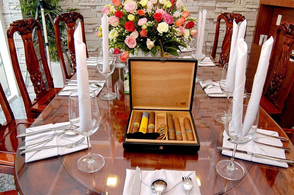 Nam Hung Hotel Nha Trang Zewnętrze zdjęcie